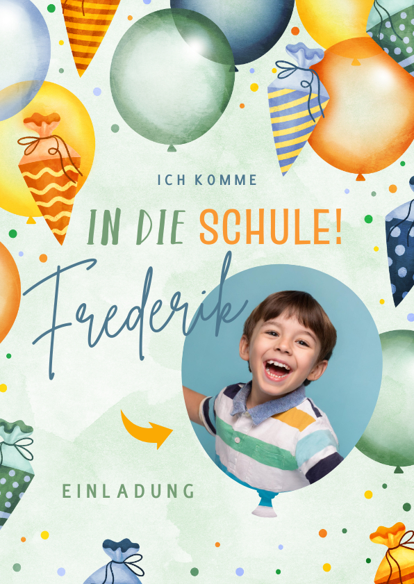 Einschulungskarten - Grüne Einladungskarte Einschulung Ballons & Schultüten