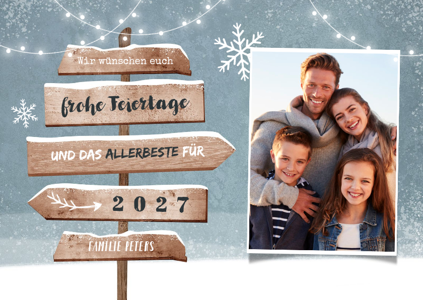 Winterliche Weihnachtskarte mit Wegweiser aus Holz - Weihnachtskarten Weihnachtskarten - Winterliche Weihnachtskarte mit Wegweiser aus Holz